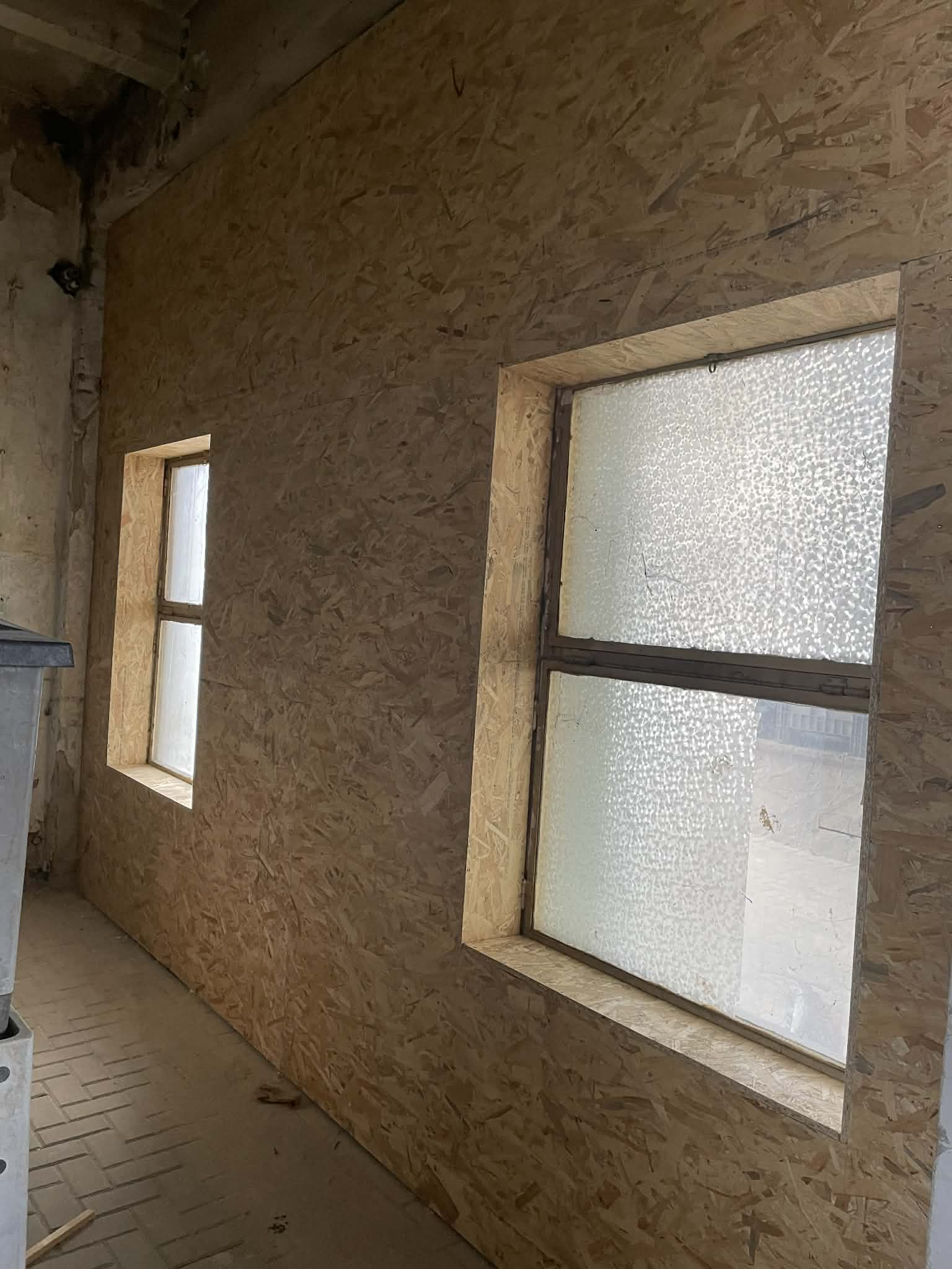 Falburkolat referencia